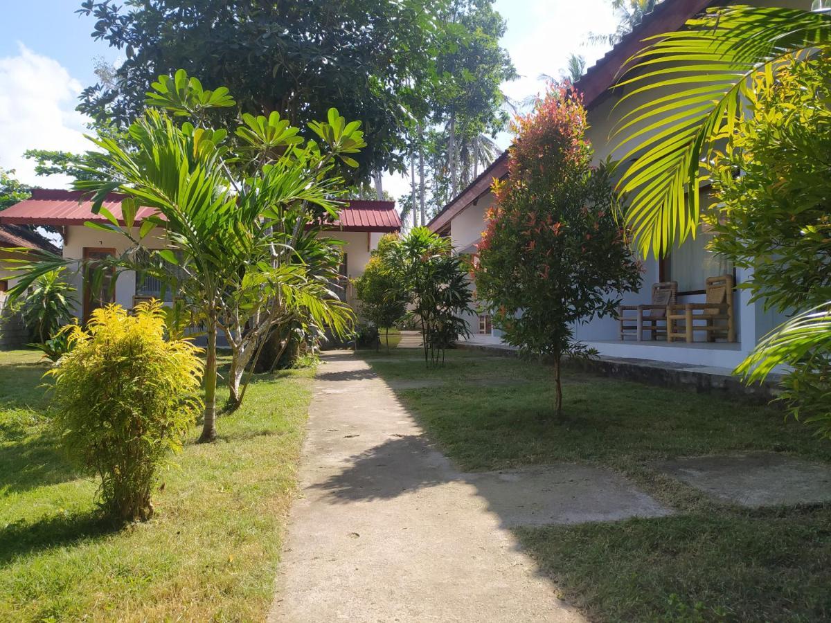 Kebun Homestay Kuta  Экстерьер фото