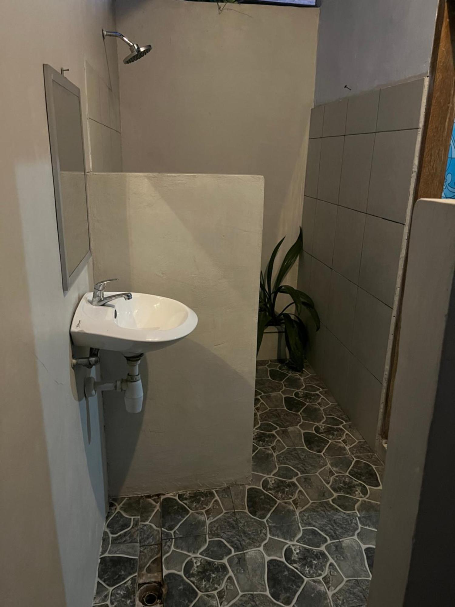 Kebun Homestay Kuta  Экстерьер фото
