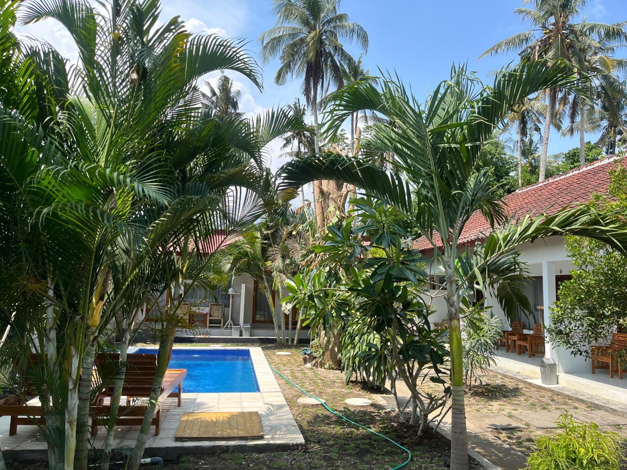 Kebun Homestay Kuta  Экстерьер фото