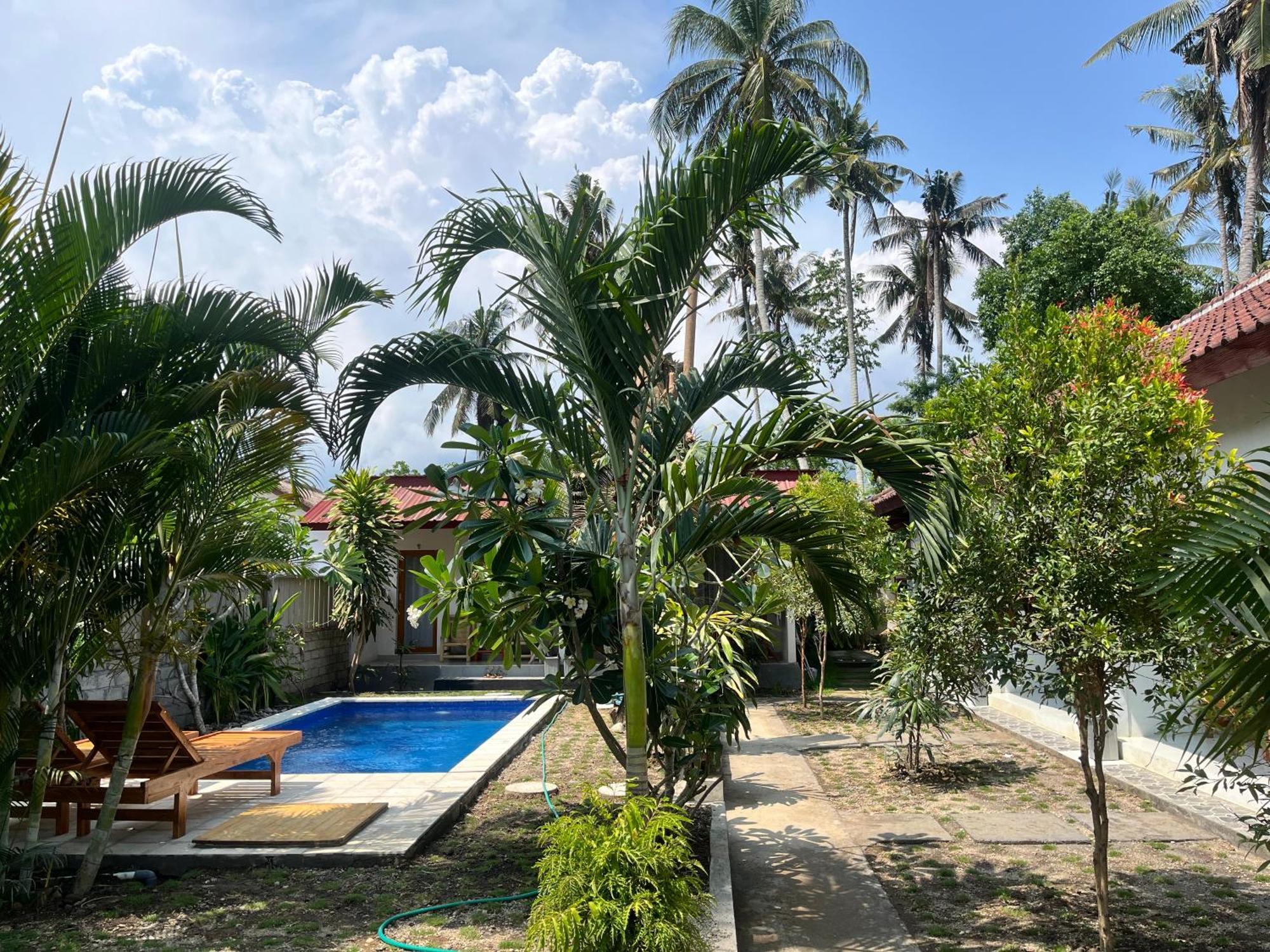 Kebun Homestay Kuta  Экстерьер фото