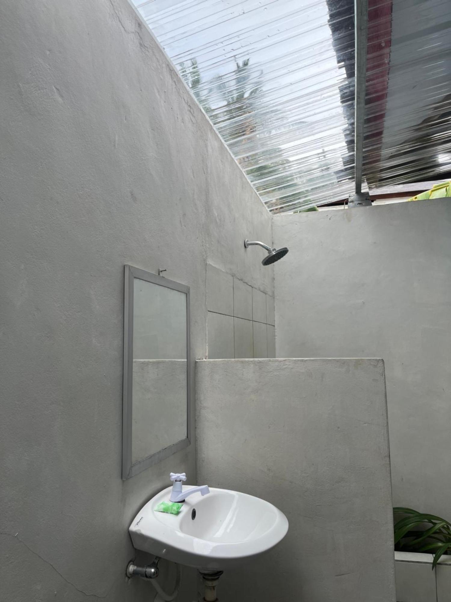 Kebun Homestay Kuta  Экстерьер фото